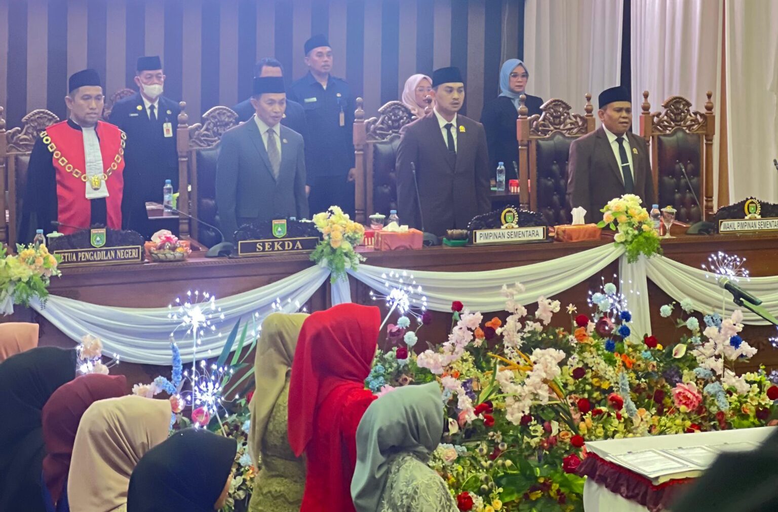 DPRD Tanah Bumbu Lantik Pimpinan Baru, Tekankan Tugas dan Kolaborasi untuk Kemajuan Daerah