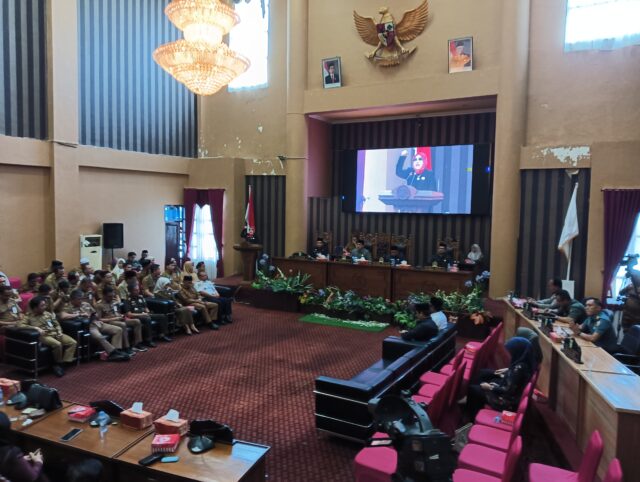 Rapat Paripurna Bahas Pemandangan Umum Fraksi Terkait RAPBD 2025