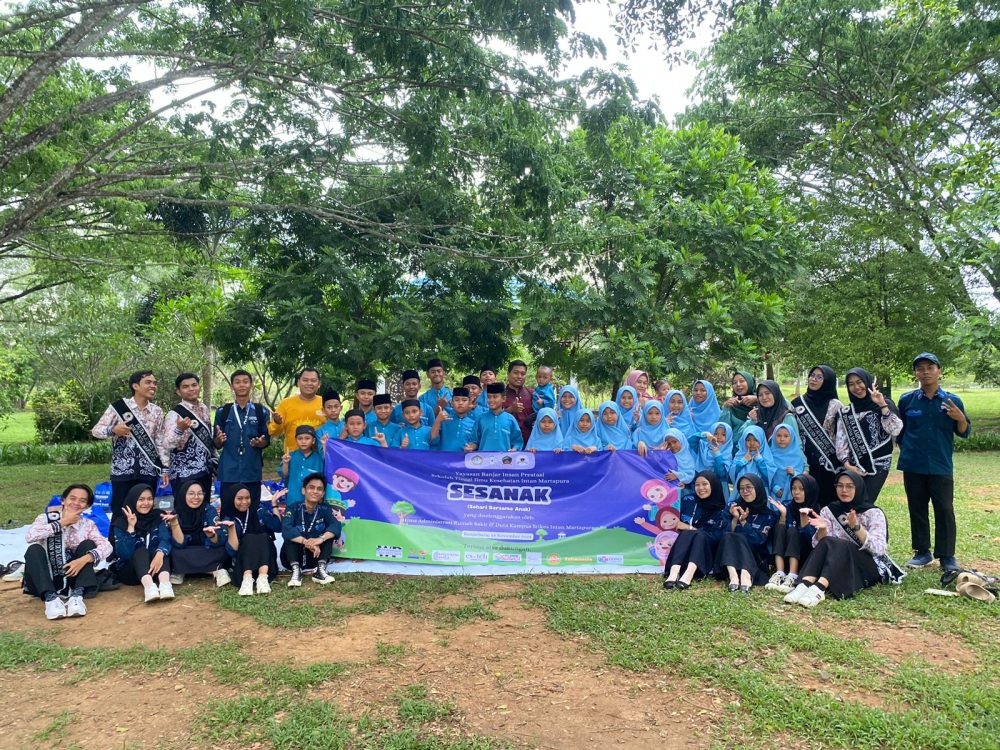 HIMA SARS Stikes Intan Martapura Edukasi Anak Panti Lewat 