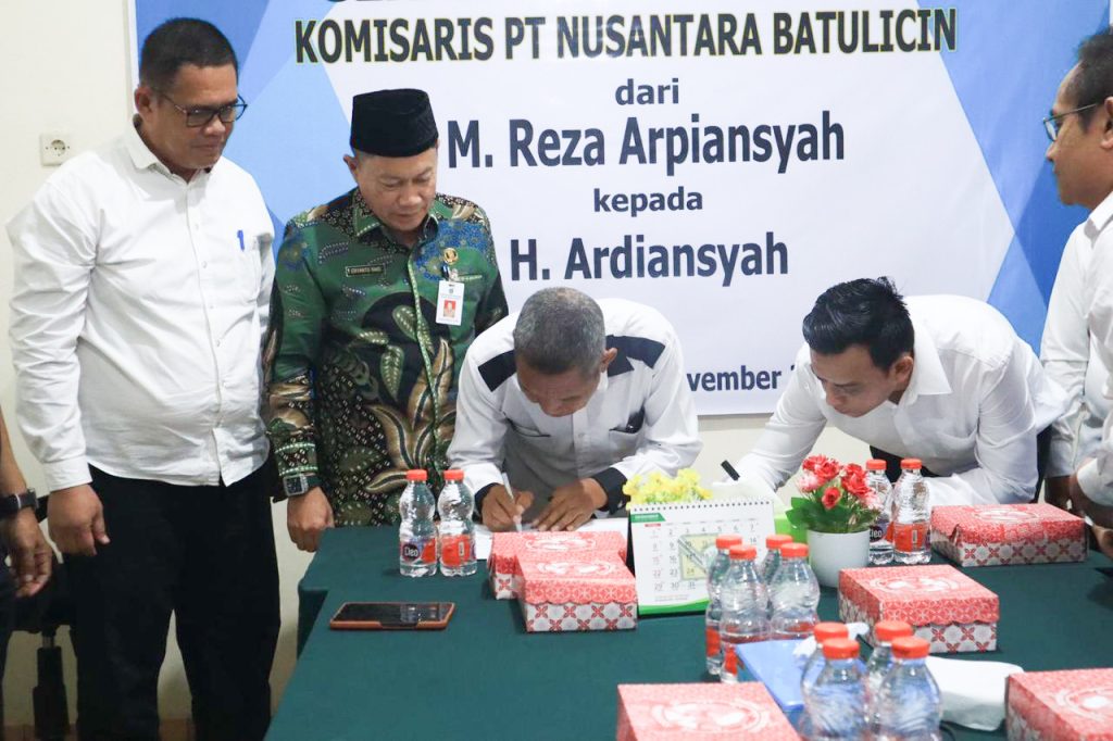 Serah Terima Jabatan Komisaris PT Nusantara Batulicin