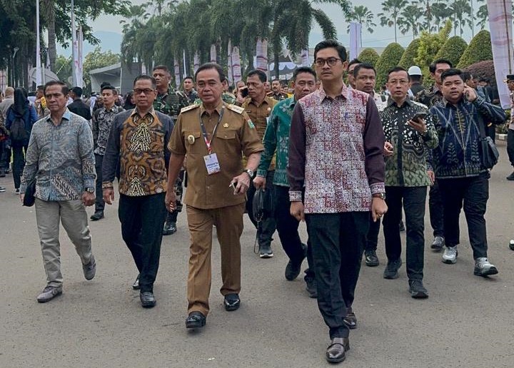 Ketua DPRD Bersama Bupati Tanbu Hadiri Rakornas