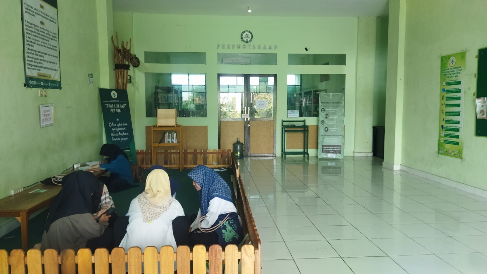 Tenang dan Nyaman, Perpustakaan Jadi Sumber Ilmu bagi Mahasiswa
