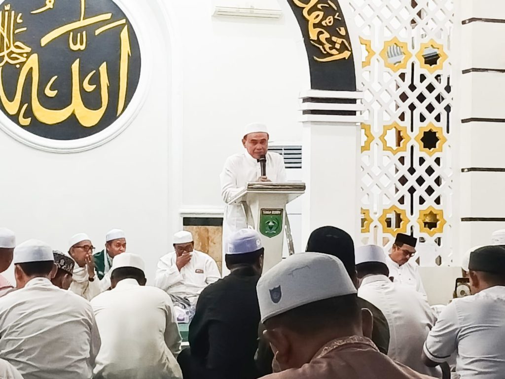 Bupati Tanbu Berikan Sambutan di Majelis Lailatul Jum'at
