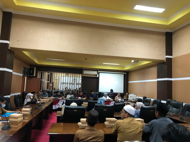 Raker Komisi I DPRD Kabupaten Tanah Bumbu (Tanbu) bersama Dinas Pendidikan dan Yayasan Pendidikan Pengembangan Insani (YPPI) Ar Rasyid, Selasa (7/1).