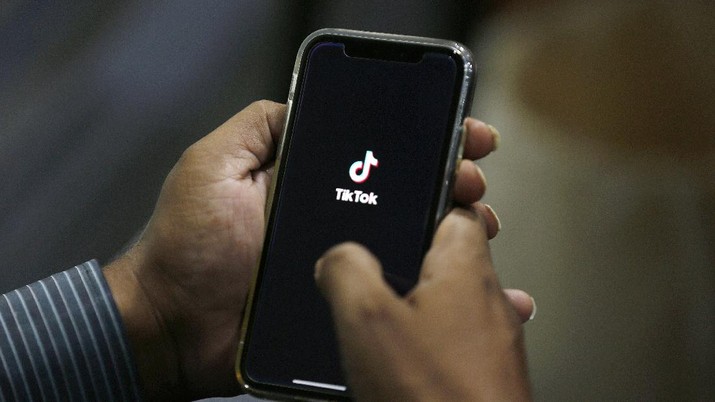 TikTok mulai hari ini resmi diblokir pemerintah AS.