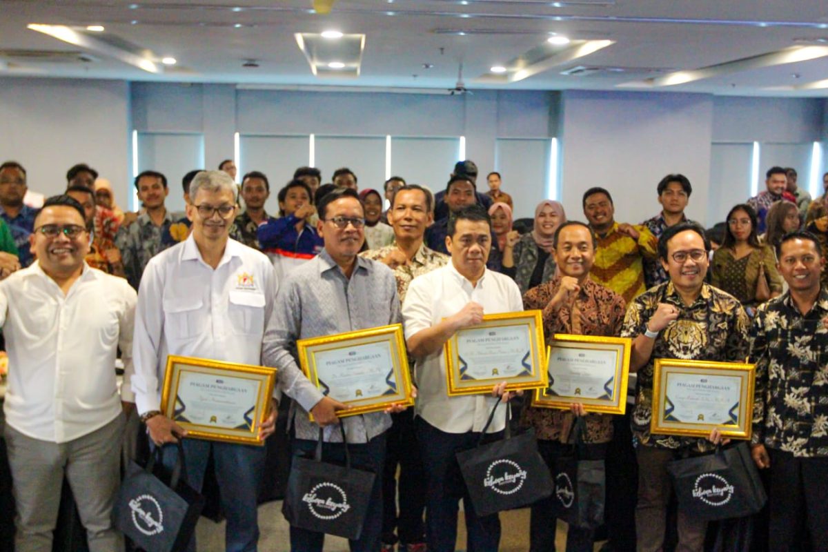 Munas ke-5 serta Seminar Nasional di Hotel Habitare Rasuna, Jakarta, Sabtu (8/1).