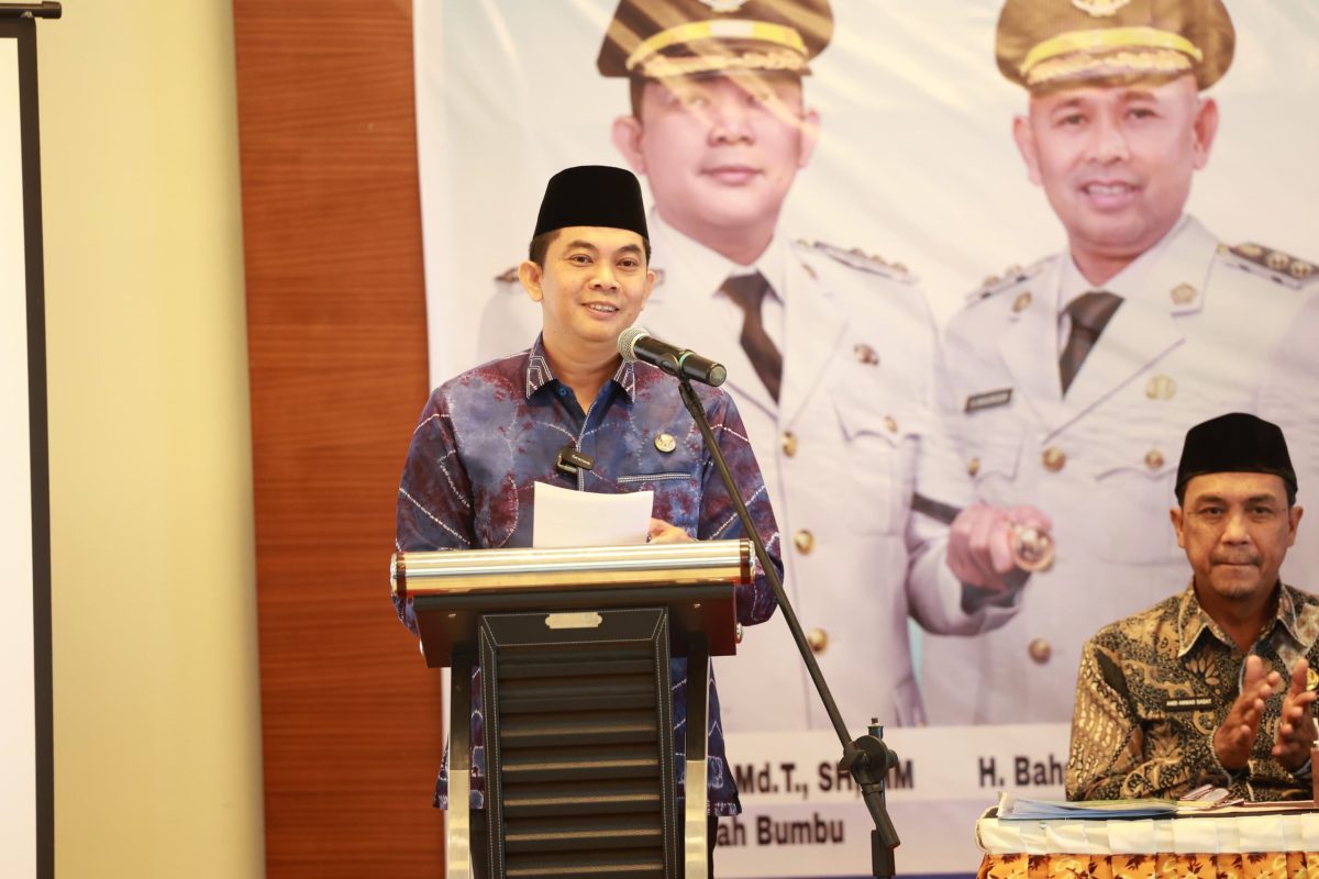 Bupati Tanbu, Andi Rudi Latif atau Bang Arul.