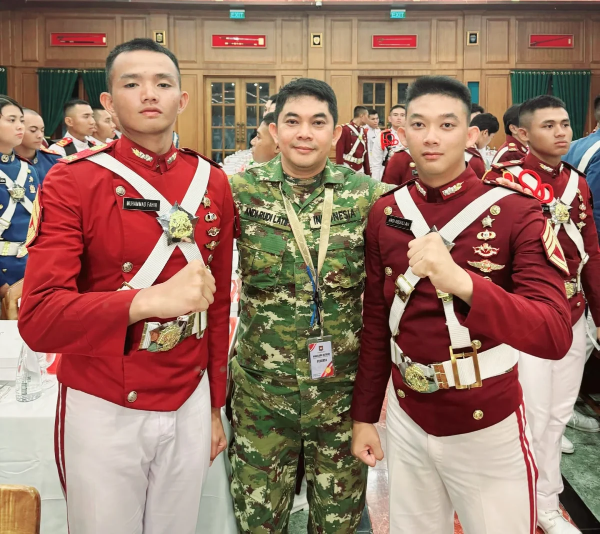 Bupati Tanbu bersama Taruna Akpol asal Kalsel di Magelang.