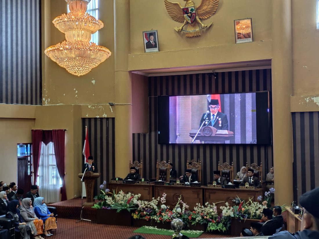 Bupati Tanah Bumbu saat Menyampaikan Pidato