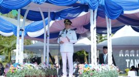 Bupati Andi Rudi Latif saat Memberikan Pidato di Upacara Otda ke-29, Batulicin (28/04)
