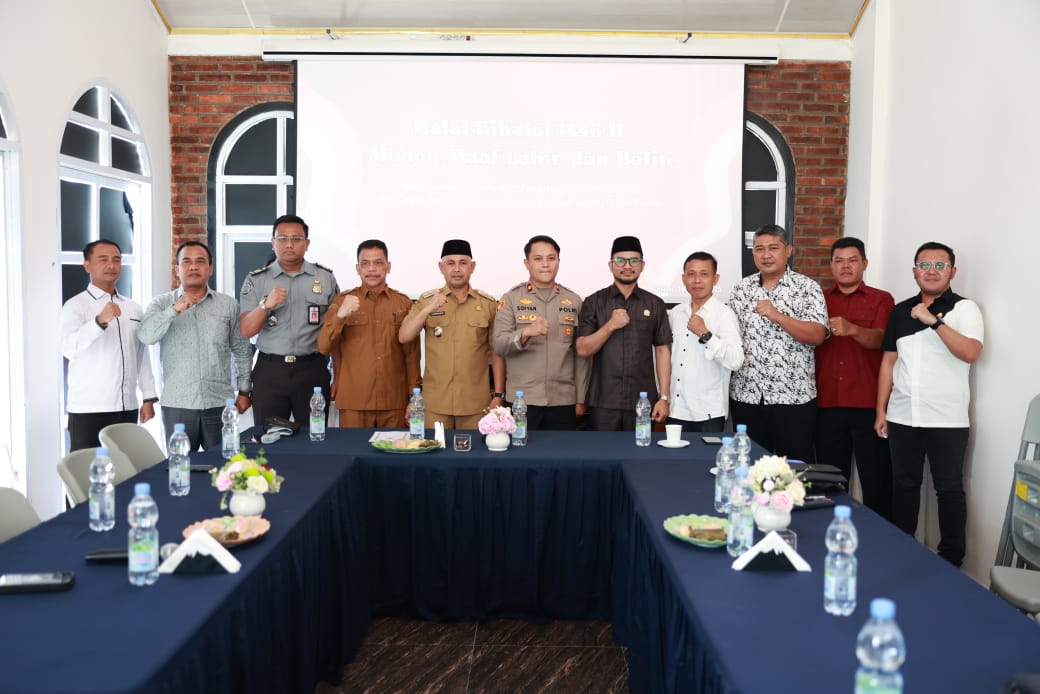 Halal Bihalal dan Silaturahmi Kominda Tanbu di Desa Hidayah Makmur, Kecamatan Simpang Empat, Senin (14/4).