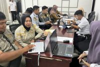 Verifikasi dan validasi data statistik sektoral yang dilakukan oleh Diskominfo Kotabaru bersama produsen data dari SKPD di lingkungan Pemkab Kotabaru