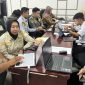Verifikasi dan validasi data statistik sektoral yang dilakukan oleh Diskominfo Kotabaru bersama produsen data dari SKPD di lingkungan Pemkab Kotabaru