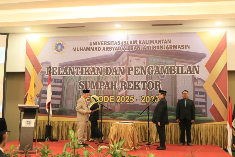 Rektor UNUKASE Hadiri Pelantikan Rektor UNISKA 2025–2030