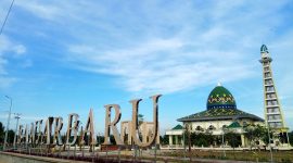 Sejumlah proyek strategis Pemkot Banjarbaru 2025 disorot. Rumah dinas wali kota dinilai kurang prioritas dibanding infrastruktur kesehatan dan pengendalian banjir.