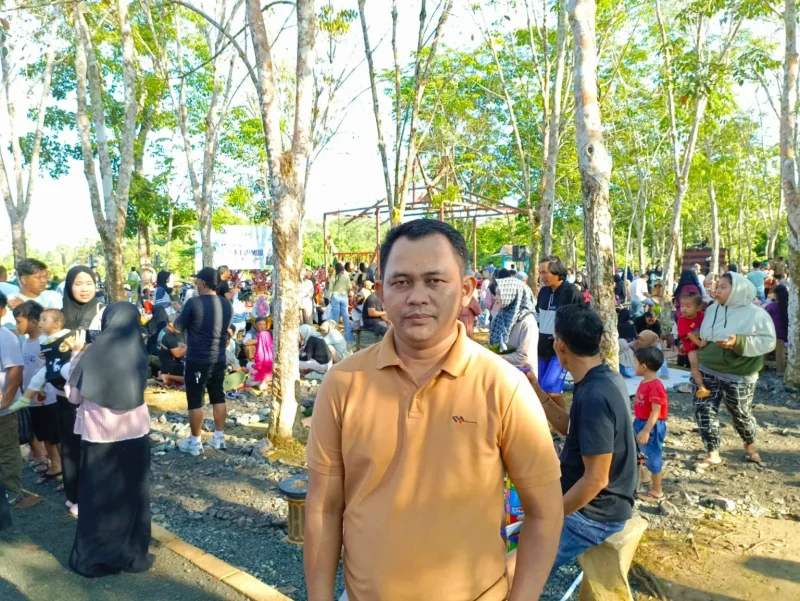 Anggota DPRD Tanah Bumbu Makhruri dukung Festival Kuliner Batulicin Irigasi, mendorong pengembangan ekonomi lokal dan wisata berbasis budaya.