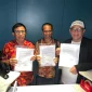 PWI sepakat akhiri konflik internal. Hendry dan Zulmansyah akan gelar Kongres Persatuan paling lambat 30 Agustus 2025 di Jakarta. / Radar Banjarmasin