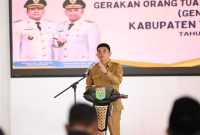 Pemerintah Kabupaten Tanah Bumbu meluncurkan Gerakan GENTING untuk mencegah stunting melalui kolaborasi lintas sektor. Program ini menyasar ibu hamil dan balita dari keluarga prasejahtera guna menciptakan generasi sehat dan berdaya saing.
