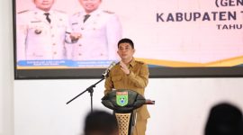 Pemerintah Kabupaten Tanah Bumbu meluncurkan Gerakan GENTING untuk mencegah stunting melalui kolaborasi lintas sektor. Program ini menyasar ibu hamil dan balita dari keluarga prasejahtera guna menciptakan generasi sehat dan berdaya saing.