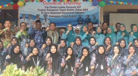 Ketua TP PKK Tanah Bumbu, Andi Irmayani Rudi Latif, menutup Lomba Posyandu 2025 dengan mengapresiasi peran kader sebagai ujung tombak layanan kesehatan desa dan mendorong peningkatan mutu Posyandu di seluruh wilayah Tanah Bumbu. Doc : Mc Tanbu