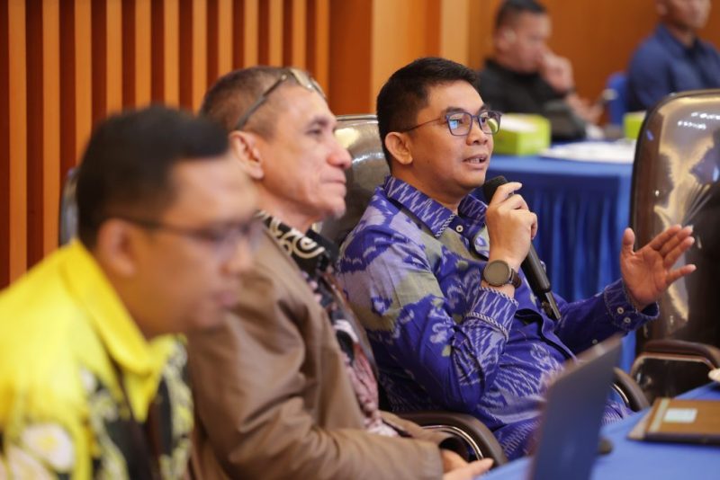 Pemerintah Kabupaten Tanah Bumbu terus memperkuat sinkronisasi pembangunan daerah dengan kebijakan nasional. Bupati Andi Rudi Latif menegaskan komitmennya dalam audiensi bersama KemenPAN-RB, membahas capaian reformasi birokrasi, peningkatan SAKIP, serta penguatan zona integritas untuk pelayanan publik yang lebih baik.