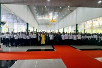 Bupati Andi Rudi Latif kukuhkan 1.924 ASN di Tanah Bumbu, dorong pelayanan prima dan pendidikan berkualitas.