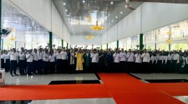 Bupati Andi Rudi Latif kukuhkan 1.924 ASN di Tanah Bumbu, dorong pelayanan prima dan pendidikan berkualitas.