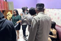 Polres Tanah Bumbu gelar patroli gabungan Operasi Sikat Intan 2025, jaga keamanan tempat hiburan malam tetap kondusif.