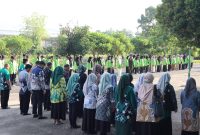 UNUKASE memperingati Hardiknas 2025 dengan menegaskan peran kampus berdampak. Rektor mengajak sivitas akademika menjadikan ilmu dan inovasi sebagai solusi nyata bagi masyarakat. Foto : Istimewa