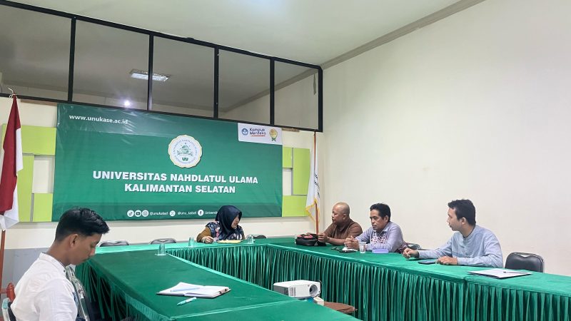 Universitas Nahdlatul Ulama Kalimantan Selatan (UNUKASE) Jalin kerja sama dengan JBOB Kalsel untuk menggelar pelatihan jurnalistik, membekali mahasiswa, dosen, dan staf humas dengan keterampilan menulis berita dan membuat infografis profesional.