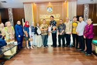 Komisi I DPRD Tanah Bumbu kunjungi Disdikbud Balikpapan pelajari sistem beasiswa dan teknologi pendidikan untuk tingkatkan mutu belajar daerah.