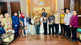 Komisi I DPRD Tanah Bumbu kunjungi Disdikbud Balikpapan pelajari sistem beasiswa dan teknologi pendidikan untuk tingkatkan mutu belajar daerah.