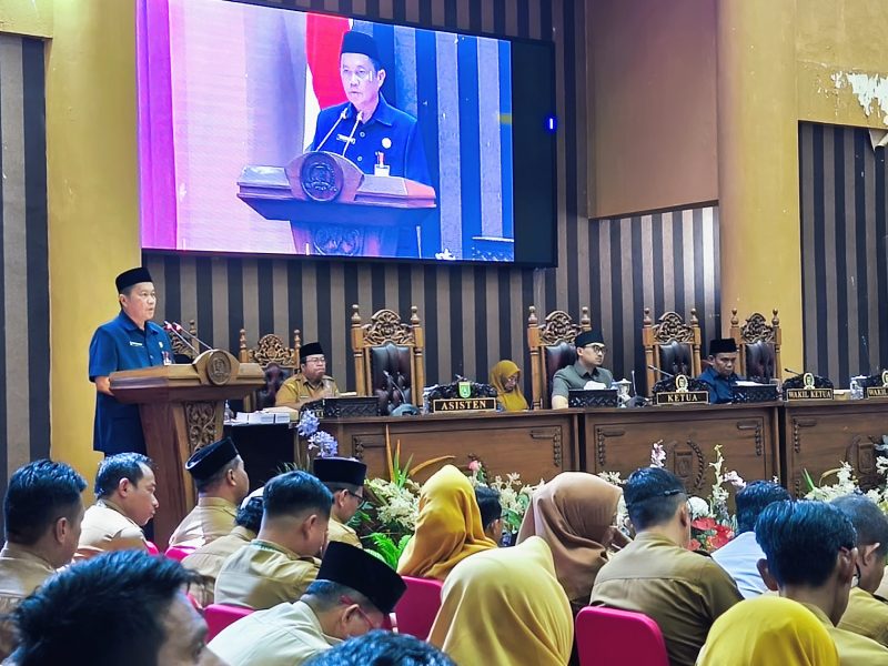 Eryanto Rais sampaikan Perubahan KUA-PPAS 2025 dalam Rapat Paripurna DPRD Tanah Bumbu di Batulicin, Senin, 30 Juni 2025.