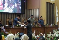 Rapat Paripurna DPRD Tanah Bumbu bahas LPj APBD 2024, digelar di Batulicin, Senin 16 Juni 2025.