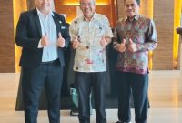 Muhdi temui Dr Aqua Dwipayana di Hotel Fugo Banjarmasin, bahas komunikasi, dan belajar nilai kesederhanaan dari sang motivator nasional. (Humas Unukase/MPD)
