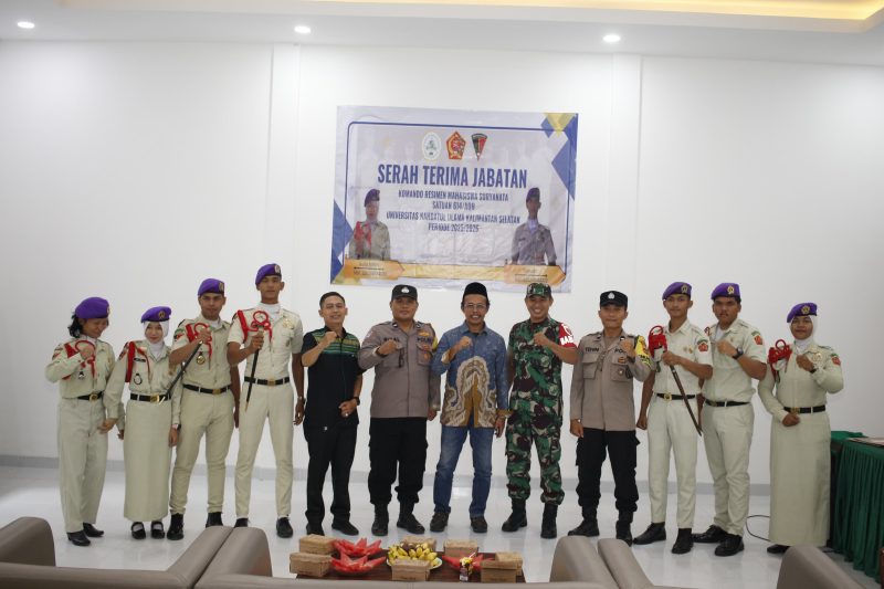 UNUKASE gelar Sertijab Komandan Menwa Satuan 614/AQH pada Sabtu, 28 Juni 2025, wujud komitmen pembinaan kepemimpinan mahasiswa.