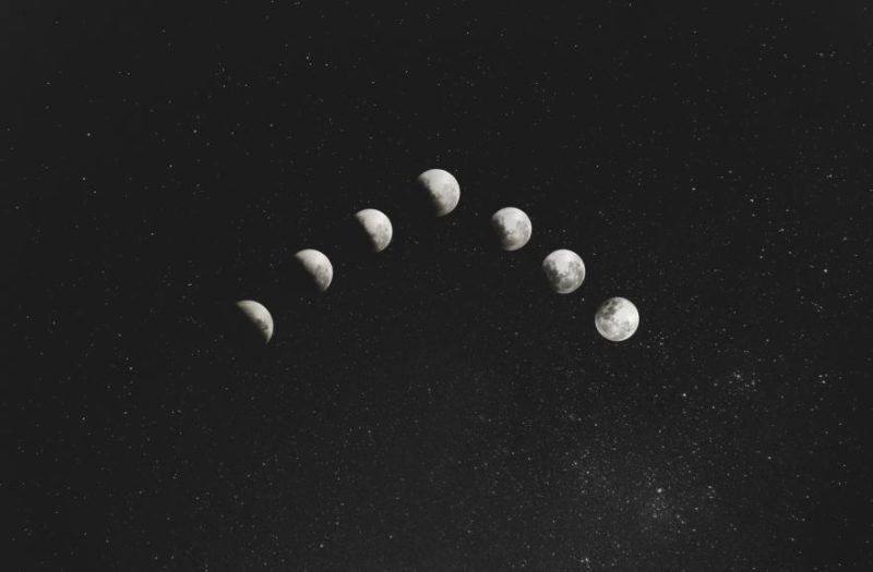 Tulisan Susiknan Azhari mengupas konsep awal hari dalam Kalender Hijriah Global Tunggal (KHGT) sebagai fondasi persatuan umat Islam melalui penyeragaman penanggalan berdasarkan visibilitas hilal pertama. Foto : suaramuhammadiyah.id