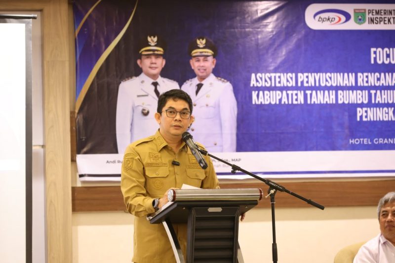 Andi Rudi Latif buka FGD Penyusunan RPJMD 2025-2029 fokus pengentasan kemiskinan dan peningkatan SDM untuk pembangunan daerah berkelanjutan. / Mc Tanbu
