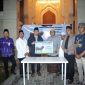 Bupati Tanah Bumbu serahkan sapi kurban Presiden di Masjid Al-Falah, pastikan distribusi amanah bersama tokoh masyarakat.