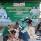 Ketua DKW Garda Bangsa Kalsel dan DPW PKB berkurban dua sapi, bagikan daging ke ratusan warga kurang mampu.