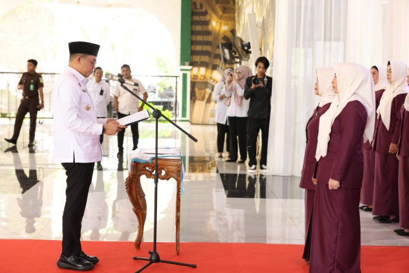Bupati Andi Rudi Latif lantik pengurus GOW 2025–2030, dorong sinergi pemberdayaan perempuan dan gerakan sosial di daerah, Rabu (11/06)