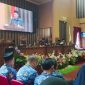 Rapat Paripurna DPRD Kabupaten Tanah Bumbu membahas jawaban Bupati atas pemandangan umum Fraksi terhadap LPj APBD TA 2024. Acara berlangsung di ruang sidang DPRD Tanah Bumbu, Selasa, 17 Juni 2025.