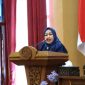 Anggota DPRD Tanah Bumbu dari Fraksi Nasdem, Hj. Ernawati sedang menyampaikan pandangan umum terhadap rancangan RPJMD di Rapat Paripurna di Ruang Sidang Utama, Selasa 15 Juli 2025