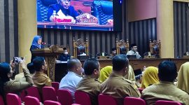 DPRD Tanah Bumbu tegaskan komitmen kawal pembangunan melalui penyampaian Ranperda RPJMD 2025–2029 di ruang sidang DPRD, Senin 14 Juli 2025.