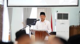 Bupati Andi Rudi Latif ajak ayah di Tanah Bumbu antar anak ke sekolah pada hari pertama tahun ajaran baru 2025/2026