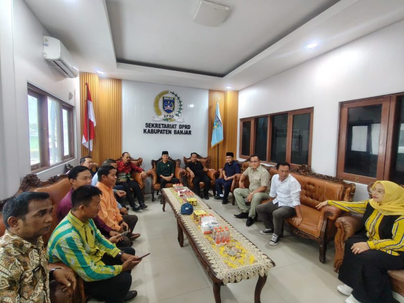Komisi III DPRD Tanah Bumbu melakukan kunjungan kerja ke DPRD Banjar, Kalimantan Selatan pada 4 Juli 2025 bahas RKPD APBD Perubahan