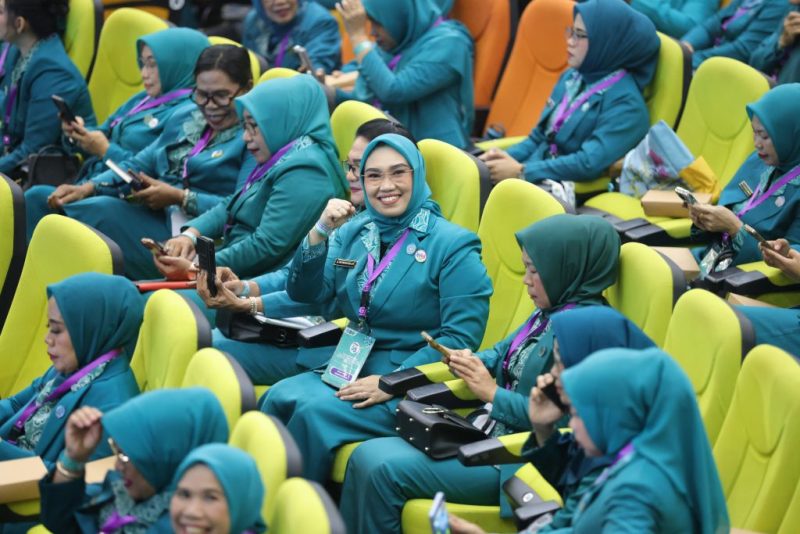 PKK Tanah Bumbu hadiri HKG ke-53 dan Rakernas X PKK 2025 di Samarinda, dipimpin Andi Irmayani Rudi Latif, Selasa 8 Juli 2025.