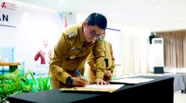 Bupati Andi Rudi Latif teken Piagam Audit Intern dan buka pelatihan manajemen risiko di Banjarmasin, Senin, 30 Juni 2025.