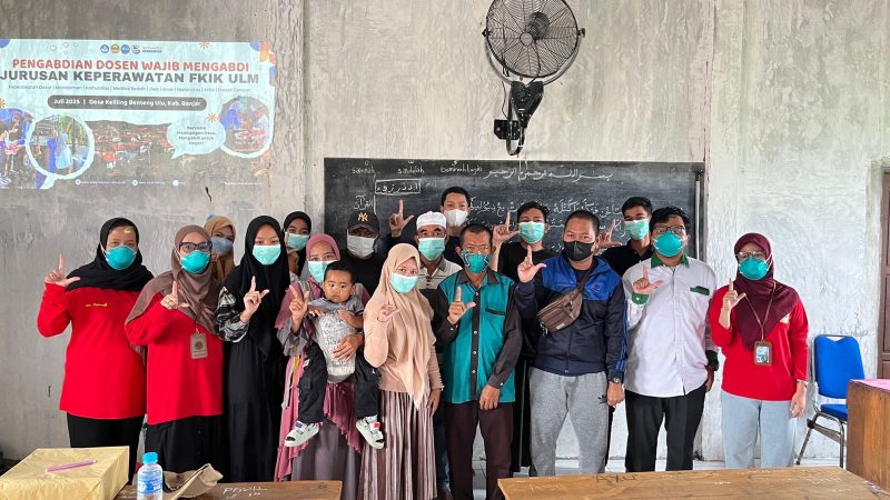 ULM bersama Puskesmas Martapura Barat edukasi keluarga pasien TB dalam peran sebagai Pengawas Minum Obat (PMO), Selasa 15 Juli 2025.