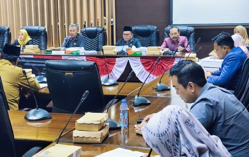 DPRD Tanah Bumbu usulkan pembangunan Posko Terpadu di seluruh kecamatan saat rapat KUA-PPAS di Tanah Bumbu, Senin 4 Agustus 2025.